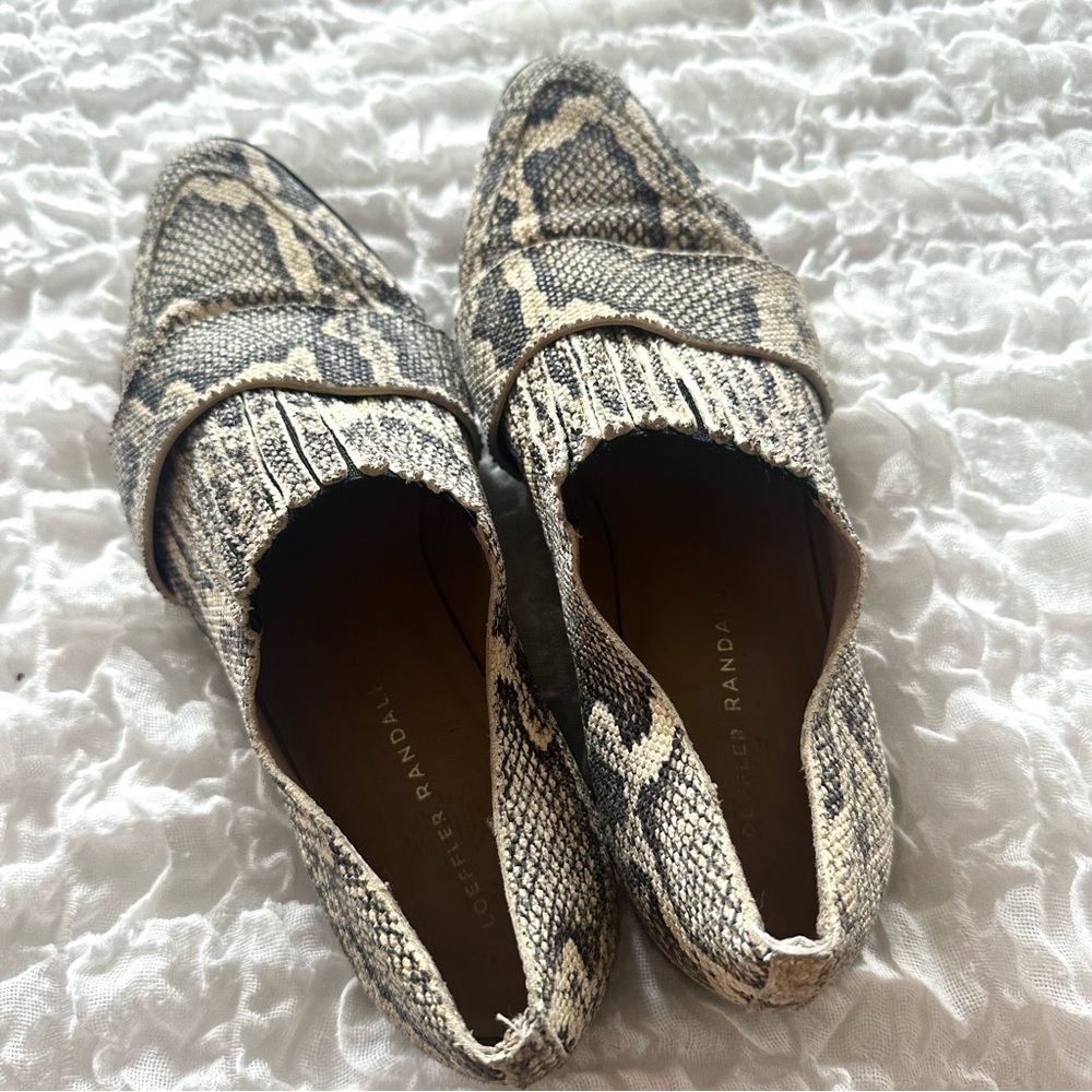 Loeffler Randall Snakeskin Leather Loafers Pointed Toe Flats 7.5 Designer - Picture 6 of 9
